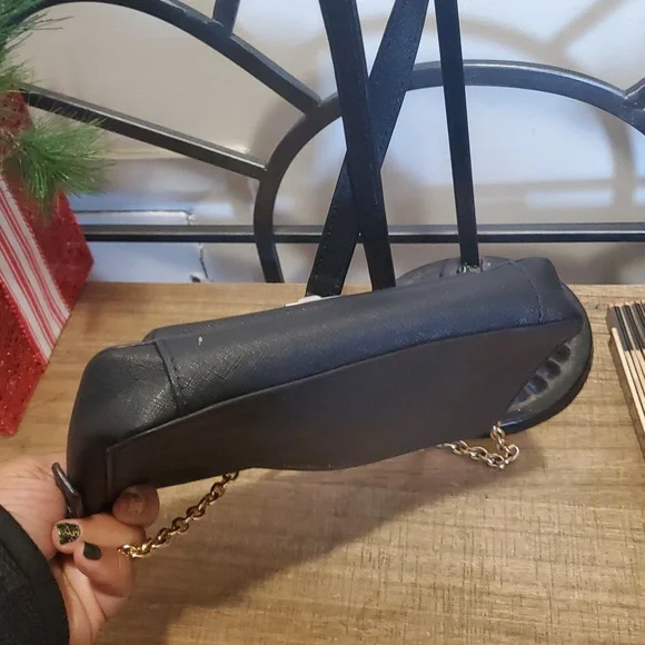 Henri Bendel Black Crossbody Bag with Gold Chain - Picture 11 of 14